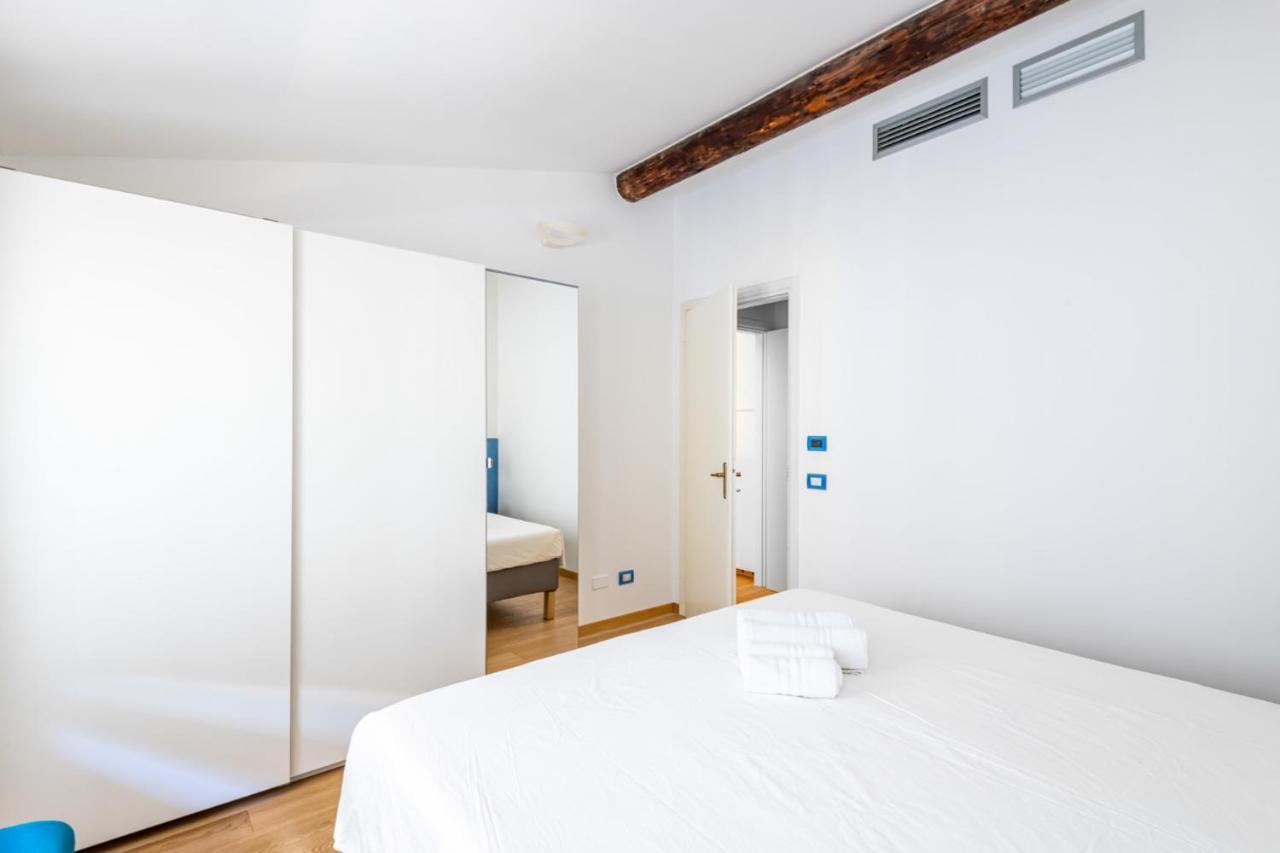 Easylife - Romantico Appartamento Sulla Darsena Milano Exterior foto